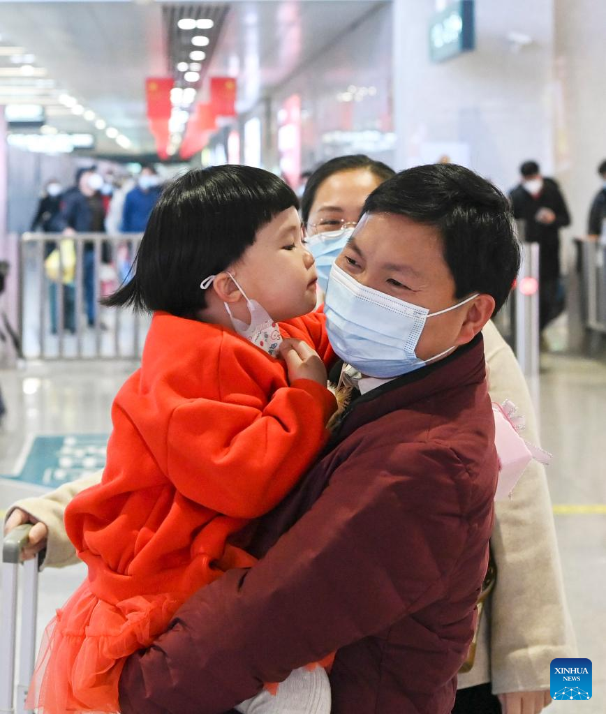 People on Their Way for Family Reunions During Spring Festival Travel Rush