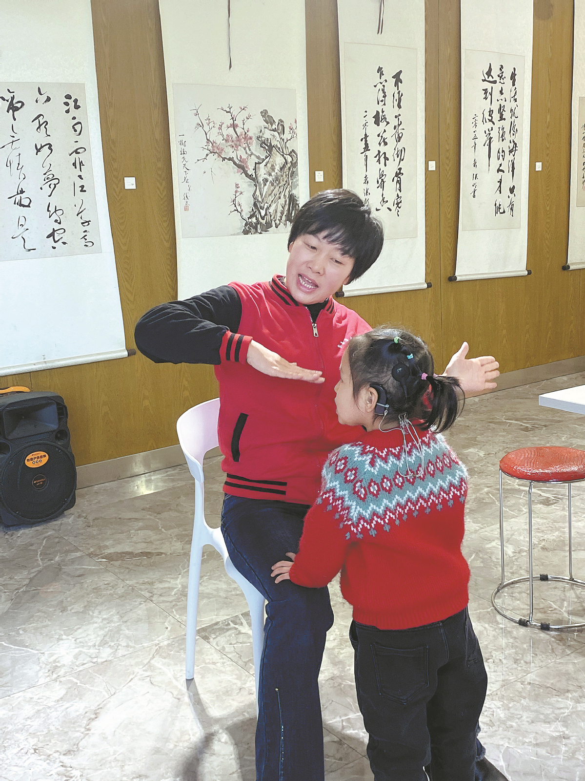 Hunan Woman Devotes Life to Assisting Disabled