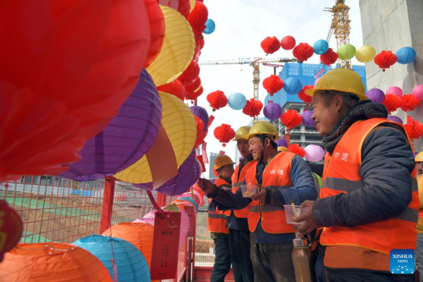 Various Folk Cultural Activities Held to Welcome Upcoming Lantern Festival in China