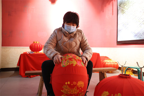 Villagers in North China's Hebei Embrace Prosperity Thanks to Red Lantern Manufacturing