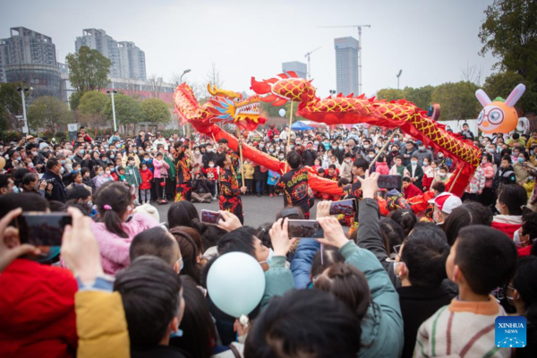 Various Folk Cultural Activities Held to Celebrate Lantern Festival in China