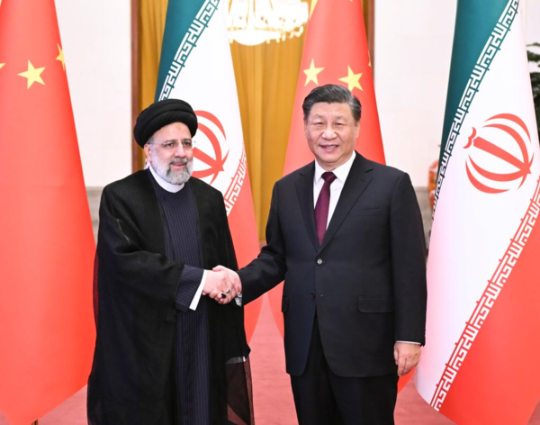 Xi Holds Talks with Iranian President, Eyeing New Progress in Ties