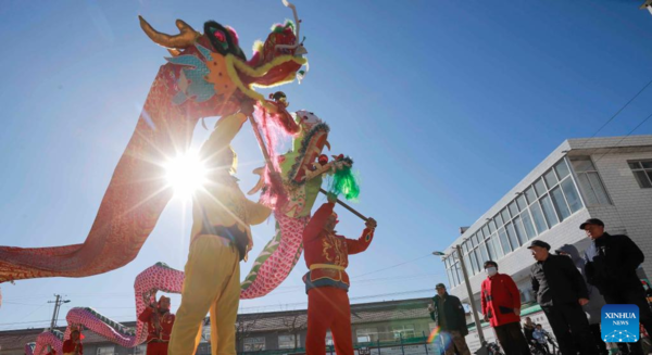 People Greet Longtaitou Day Across China