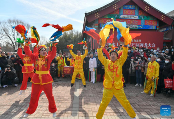 People Greet Longtaitou Day Across China