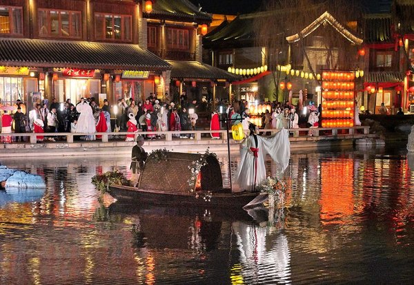 GLOBALink | Traditional Chinese Culture Stimulates Cultural Tourism in Luoyang