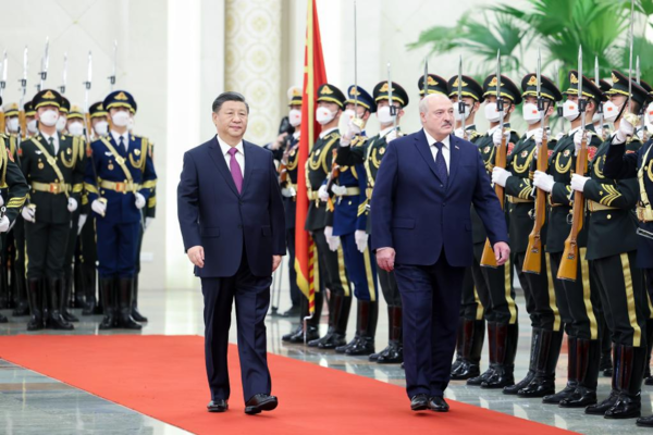 Xi Holds Talks with Belarusian President