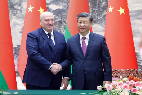 Xi Holds Talks with Belarusian President