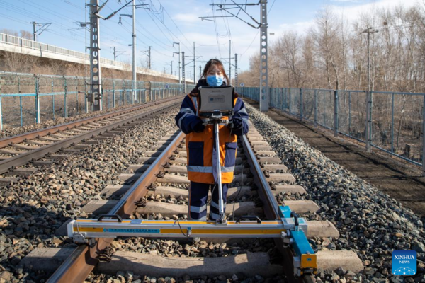 Women Workers in NE China Play Active Role in Various Workplaces