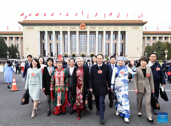 China's National Legislature Holds Closing Meeting