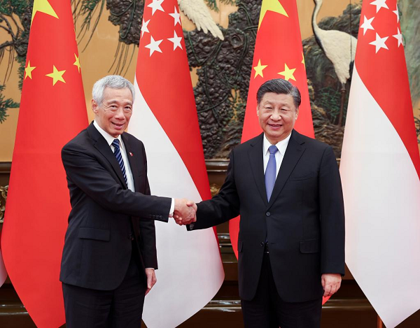 Xi Meets Singaporean PM