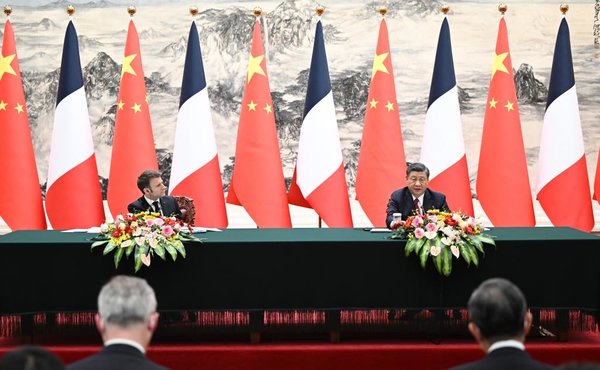 Xi Holds Talks with French President on Cooperation, China-EU Relations, Ukraine Crisis