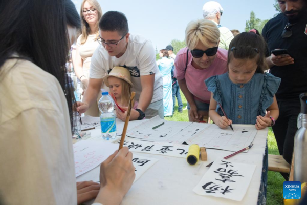 Feature: Int'l Children's Day Celebrated in Budapest with Splash of Chinese Culture