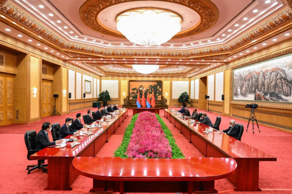 Xi Holds Talks with Eritrean President