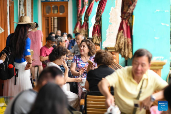 Across China: Kashgar Blends Multi-Ethnic Culture, Facilitates Eurasian Commerce