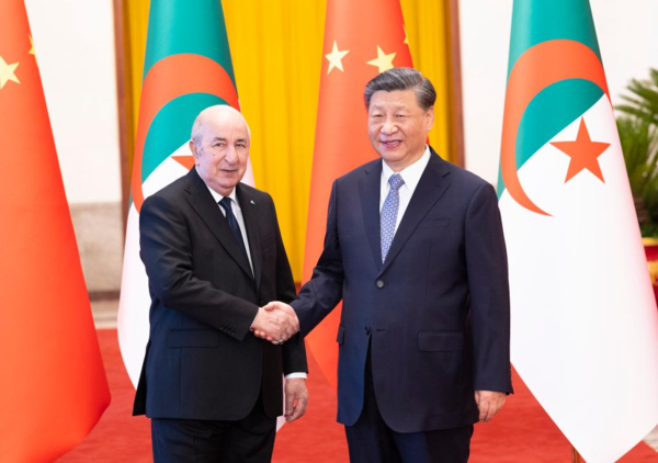 Xi Holds Talks with Algerian President