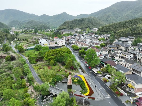 Xi Focus-Closeup: Mountainous Village Revives Under Xi's Ecological Guidance