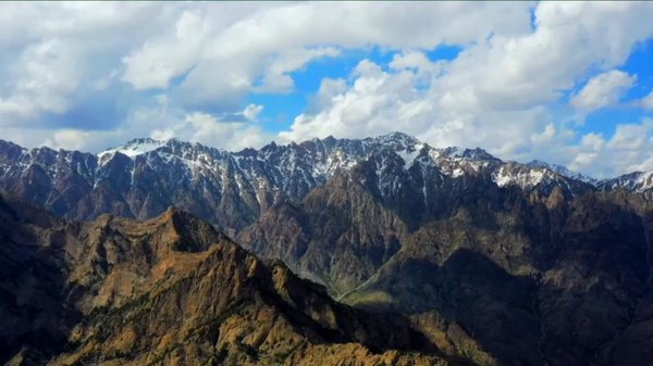 Green Transformation of Helan Mountains | Stories Shared by Xi Jinping