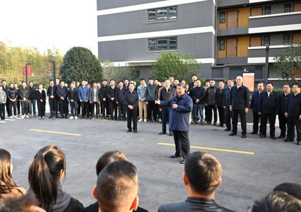 Xi Makes Inspection Tour in Shanghai