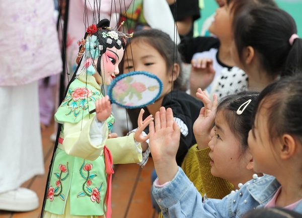 Master of Crafts | Yearender: Intangible Cultural Heritages — Charm of Chinese Culture in the New Era