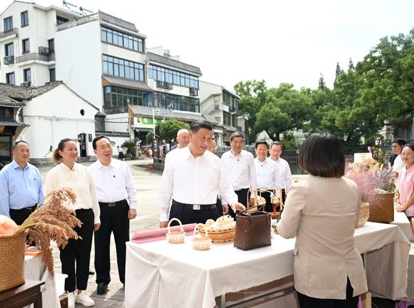 Xinhua Pictures of the Year 2023: Leading China