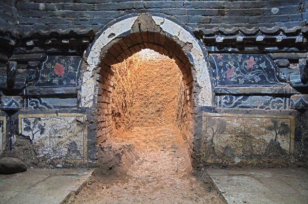 China Develops Robot for Cultural Relics Protection