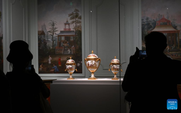 Exhibition on Exchanges Between China and France in 17th, 18th Centuries Opens in Beijing