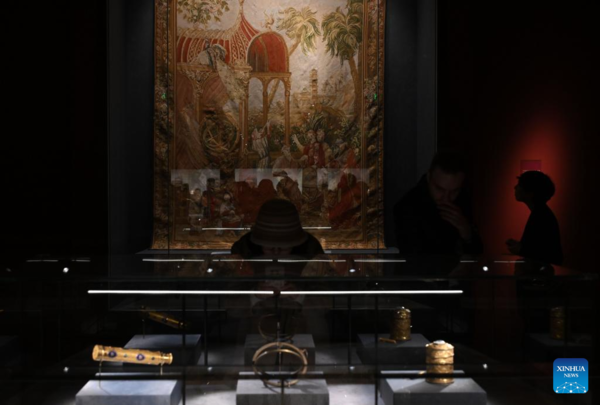 Exhibition on Exchanges Between China and France in 17th, 18th Centuries Opens in Beijing