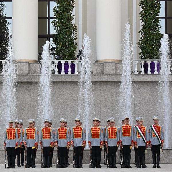 Xi Says China Ready to Develop Comprehensive Strategic Cooperative Partnership in New Era with Tajikistan