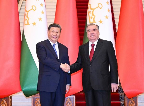 Xinhua Headlines: China, Tajikistan Elevate Ties to New Level During Xi's Visit