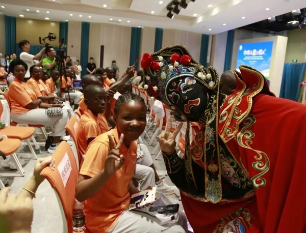 Program Launched to Promote Exchanges Between Chinese and African Children