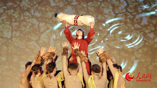 Song and Dance Drama 'Epic of Manas' Performed During International Cultural Tourism Festival in NW China's Xinjiang