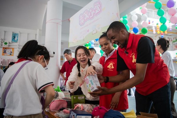 'Laowai' in China |Tanzanian Student's Devotion to Voluntary Services in Wuhan