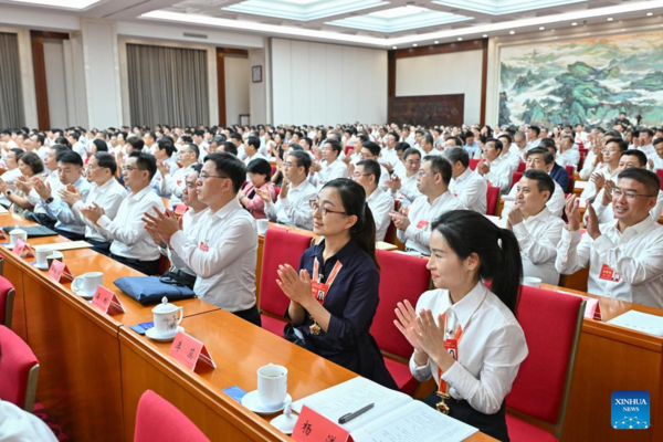 China Awards Model Teachers, Education Institutions as Teachers' Day Nears