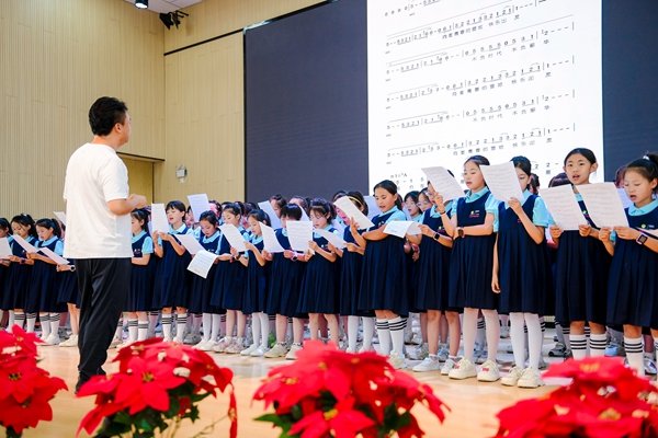 Public Welfare Camp Activity Brings Spring Bud Girls to Yinchuan