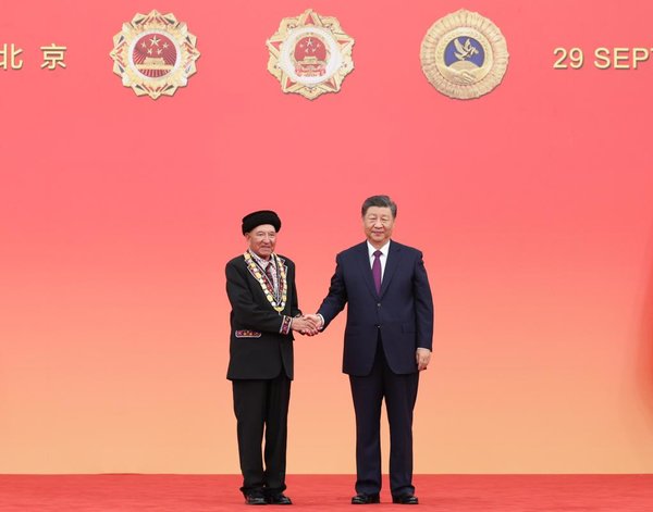 Xi Focus: Honoring Role Models, Xi Makes Rallying Call for Making China Stronger