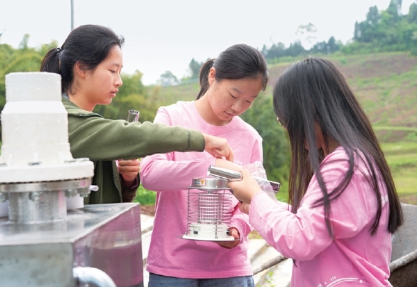 Girls Fulfill Sci-Tech Research by Developing Eco-Friendly Toilet