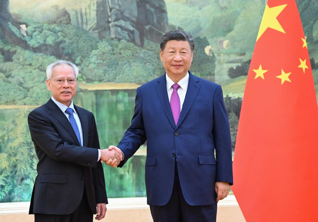 Xi Meets Macao's Incoming Chief Executive Sam Hou Fai