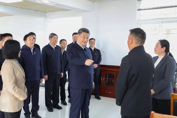 Xi Inspects Central China's Hubei Province