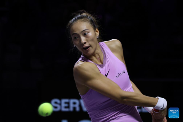 Zheng Qinwen Defeats Rybakina to Claim Her First Win at WTA Finals