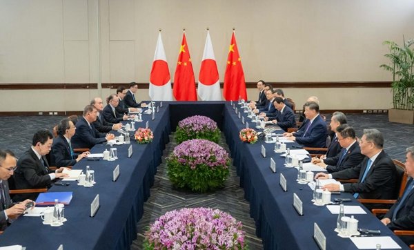 Xi Says China-Japan Relations in Critical Period of Improvement, Development