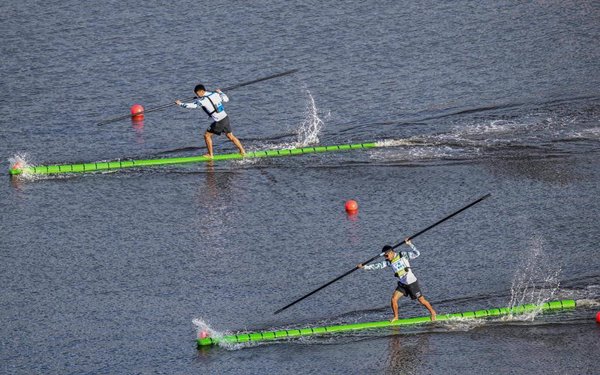 Single Bamboo Drifing Team from Guangxi Shines at the 12th National Traditional Games of Ethnic Minorities of China