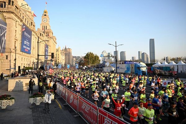 Marathon Craze Boosts China's Public Health, Consumption