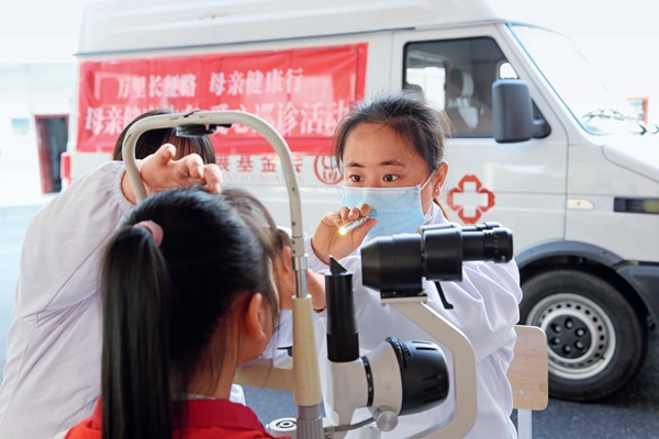 Working Tirelessly for Chinese Women's Health