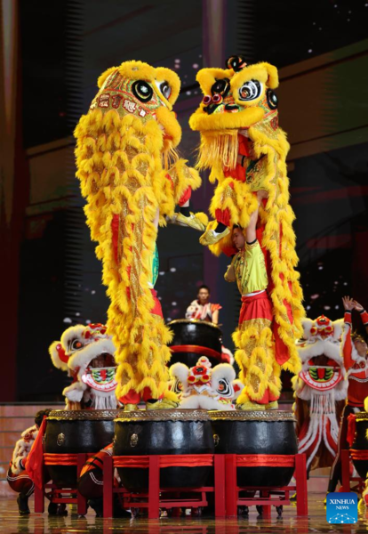 Macao Holds Gala to Mark 25th Anniversary of Its Return to Motherland