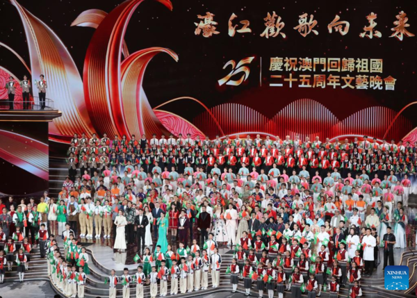 Macao Holds Gala to Mark 25th Anniversary of Its Return to Motherland