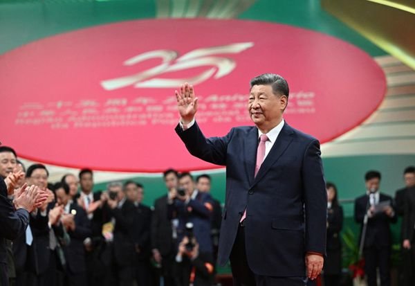 Xinhua Headlines: Xi Stresses Adherence to 'One Country, Two Systems' as Macao SAR Celebrates Silver Jubilee