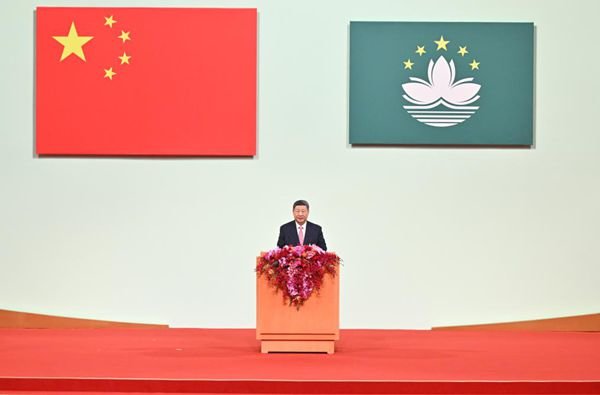 Xinhua Headlines: Xi Stresses Adherence to 'One Country, Two Systems' as Macao SAR Celebrates Silver Jubilee