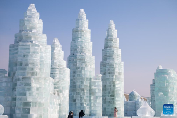 World's Largest Ice-and-Snow Theme Park Opens on Winter Solstice in China's 'City of Ice'