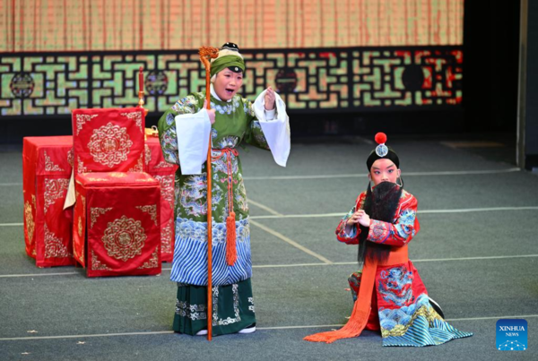 Children Perform at Peking Opera New Year Gala in Tianjin