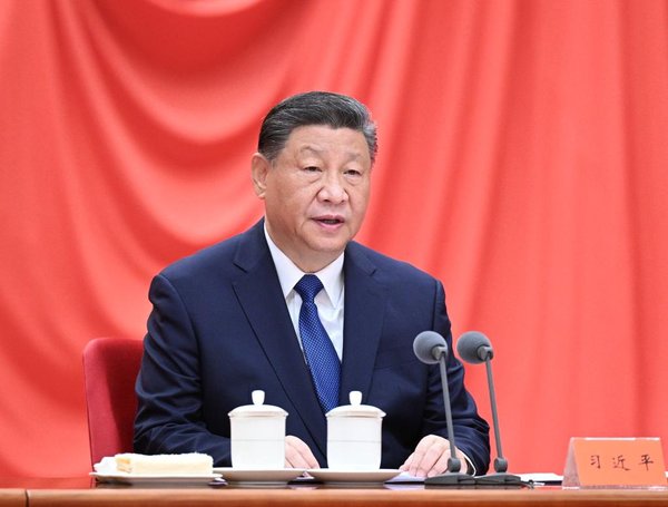 Xi Stresses Winning Tough, Protracted Battle Against Corruption